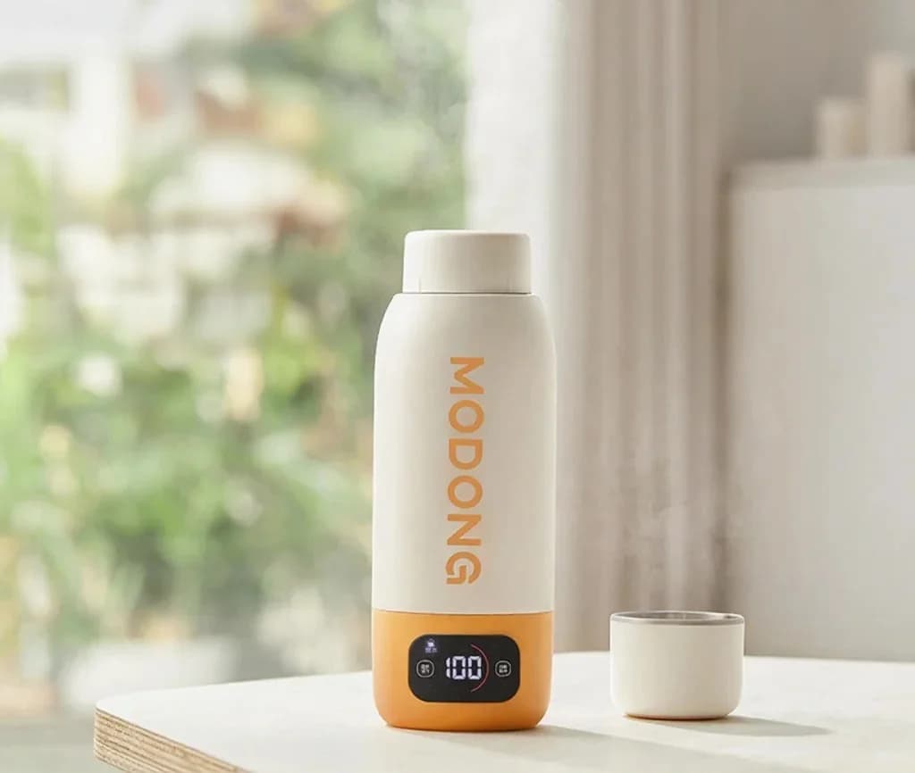 Prenosný elektrický hrnček na ohrev vody 600 ml, vložka 316, vákuovo izolovaný